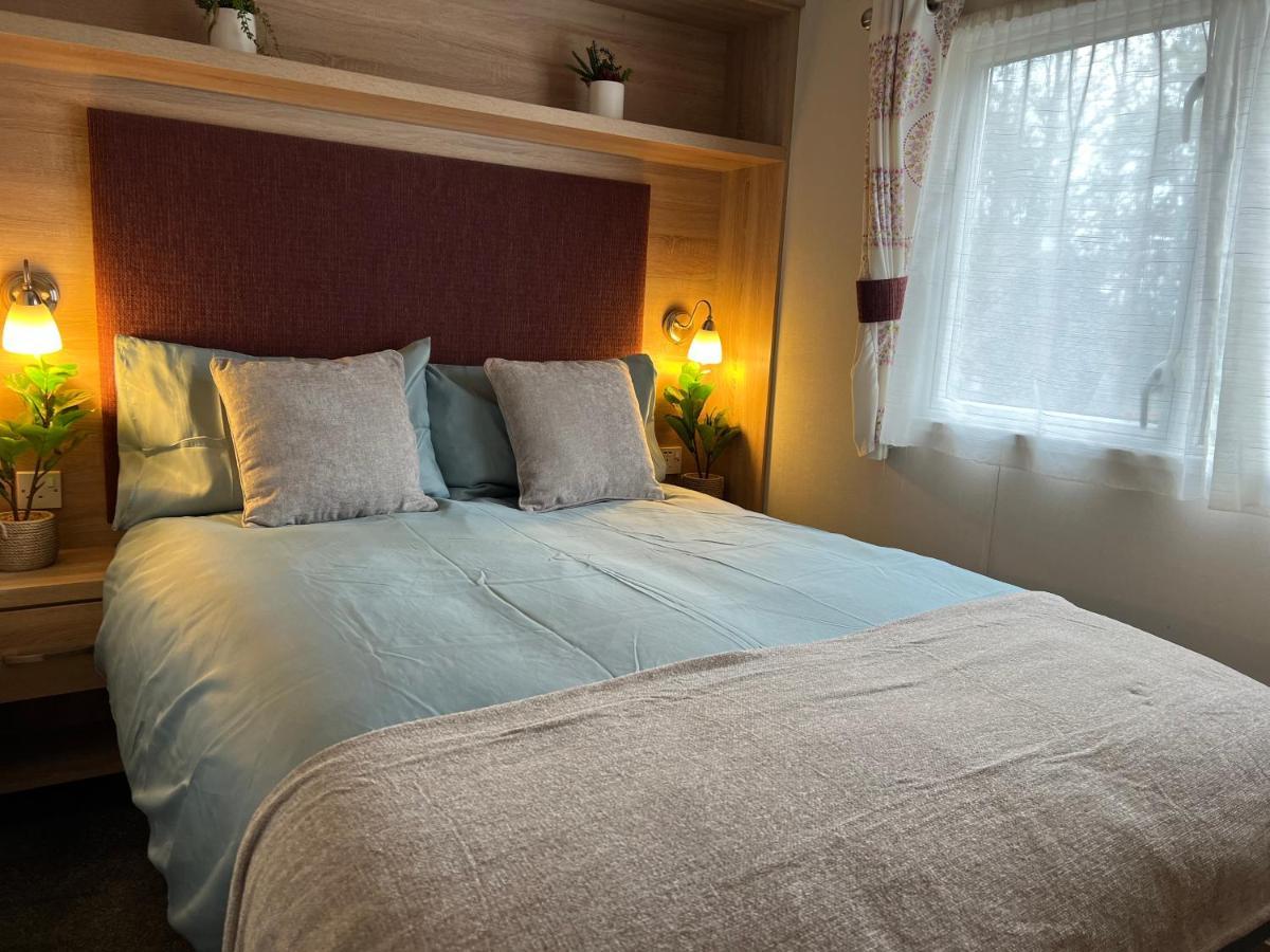 Forest Beach Bashley Park Sway Eksteriør billede