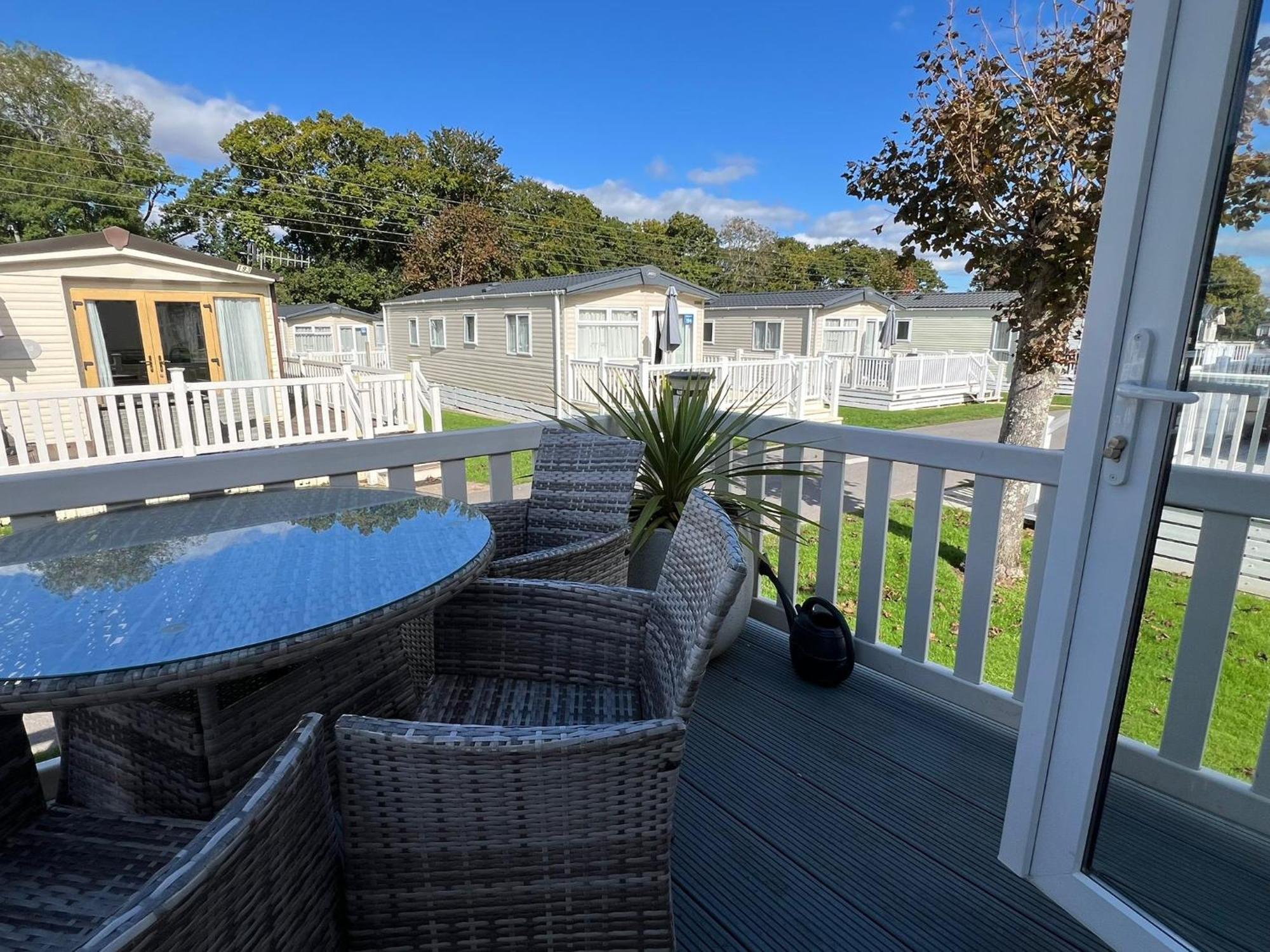 Forest Beach Bashley Park Sway Eksteriør billede